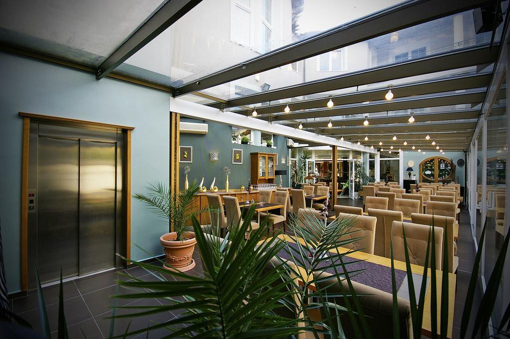 Xavin Wellness Hotel & Restaurant Harkány Extérieur photo