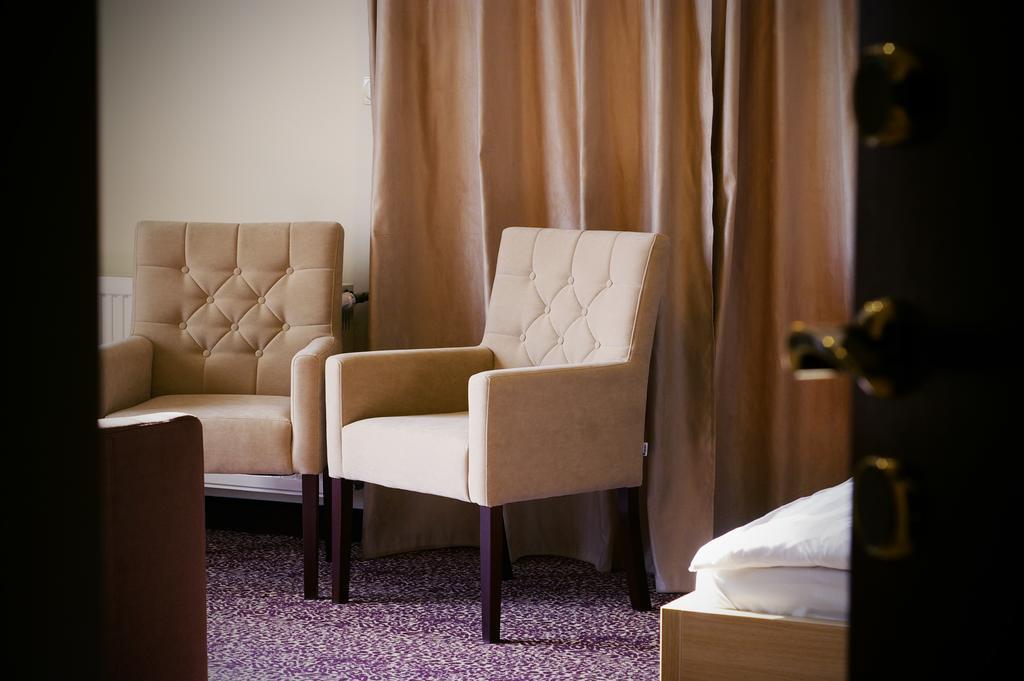 Xavin Wellness Hotel & Restaurant Harkány Extérieur photo
