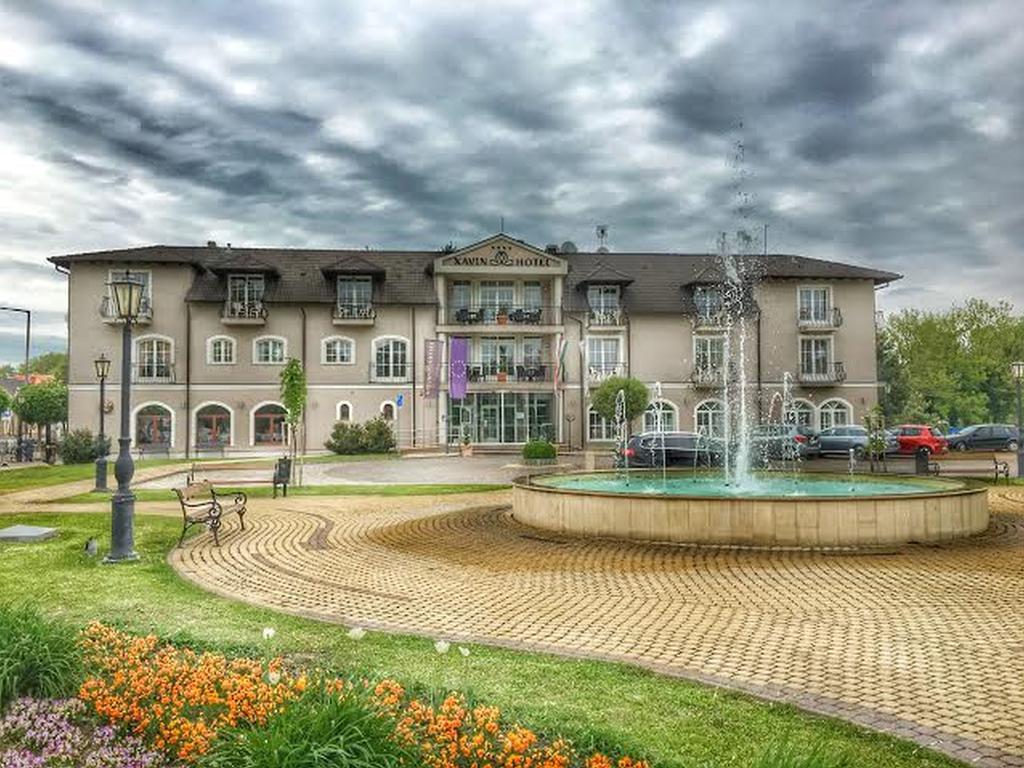 Xavin Wellness Hotel & Restaurant Harkány Extérieur photo