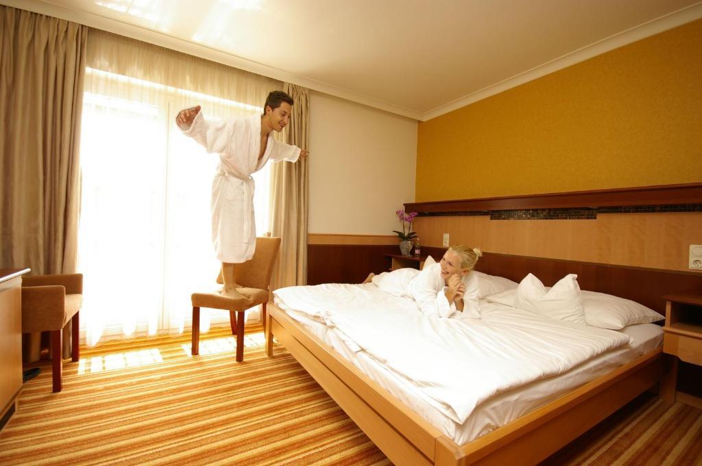 Xavin Wellness Hotel & Restaurant Harkány Chambre photo
