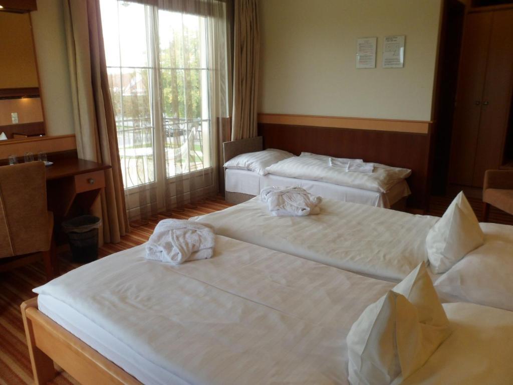 Xavin Wellness Hotel & Restaurant Harkány Chambre photo
