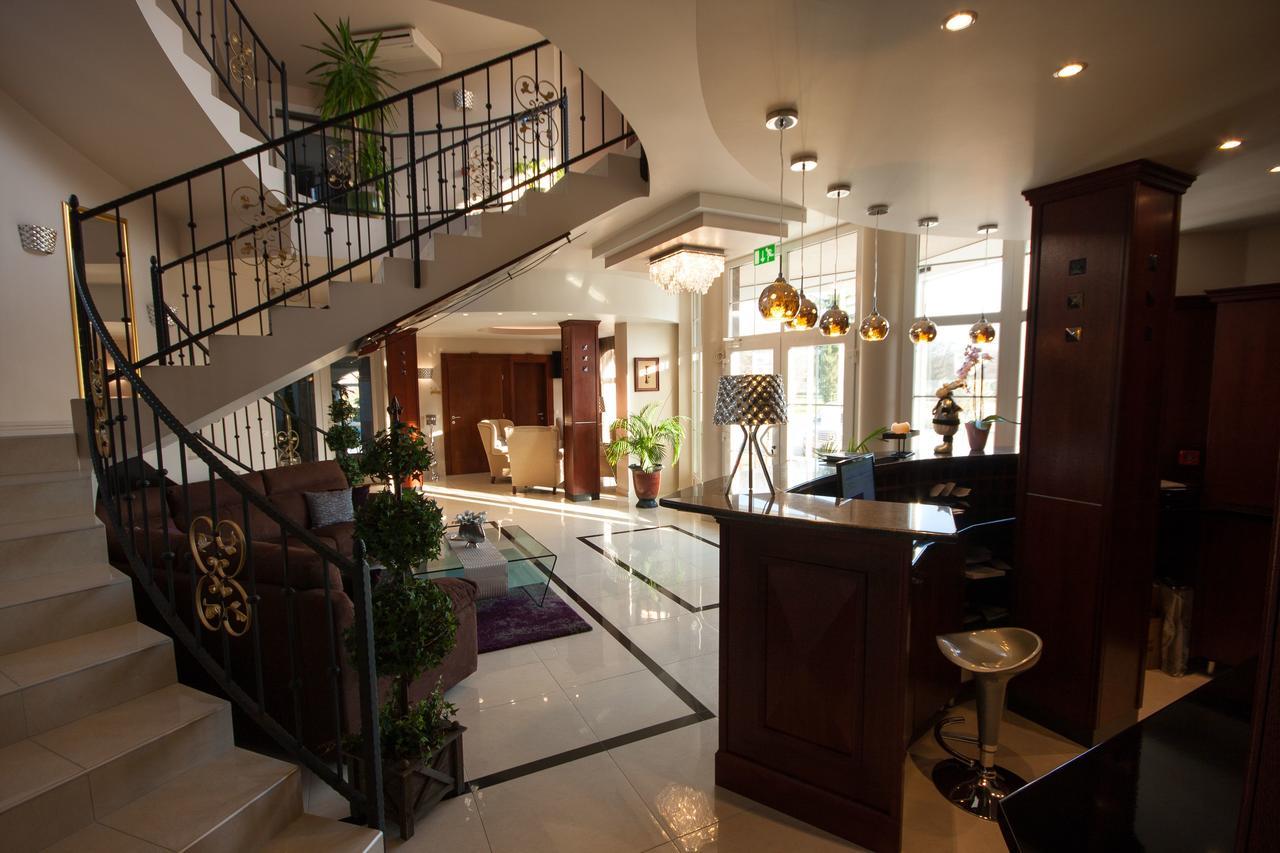 Xavin Wellness Hotel & Restaurant Harkány Extérieur photo